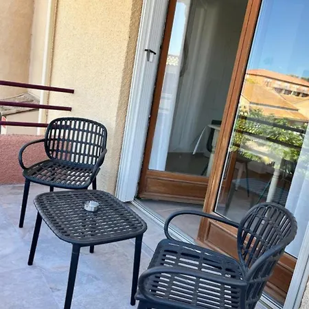 Joli Studio Avec Place De Parking Apartman *