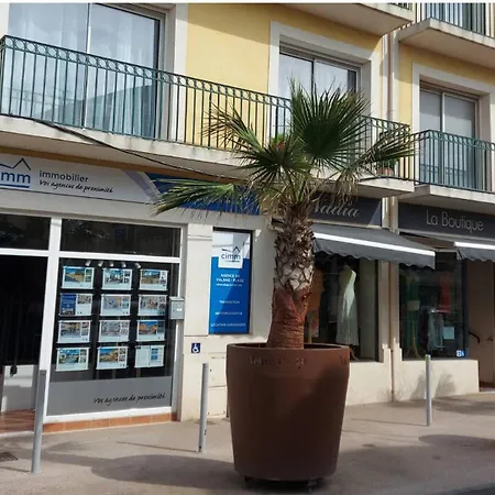 Apartment Joli Studio Avec Place De Parking *